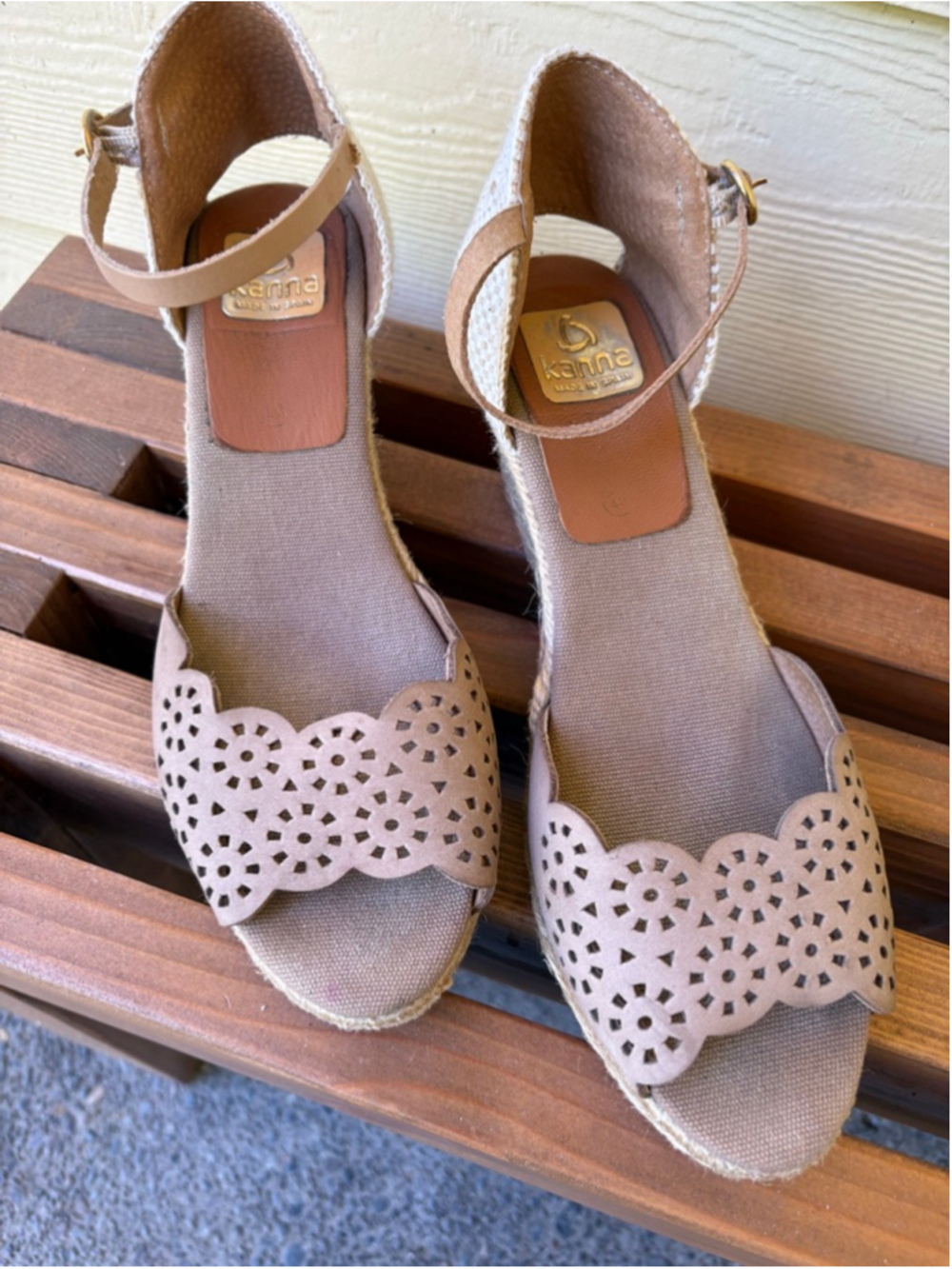 Kanna Spain Scalloped Perforated Espadrille Wedge Sandals - Size 40 (US 9)